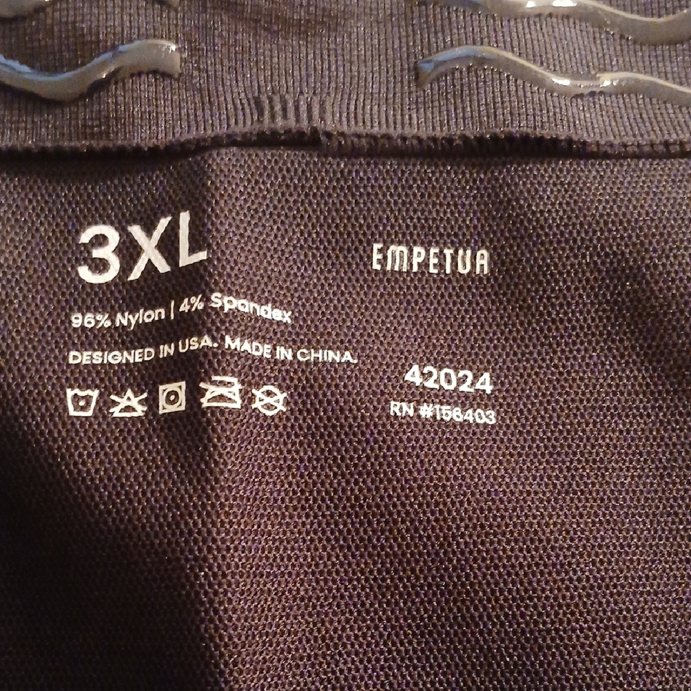 Empetua High-Waisted Shaping Capri Leggings Women's 3XL - Picture 2 of 3